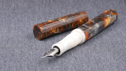 Shinobi - medium - Papa J White/Gold & Muttblank Brown resins - Jowo #6