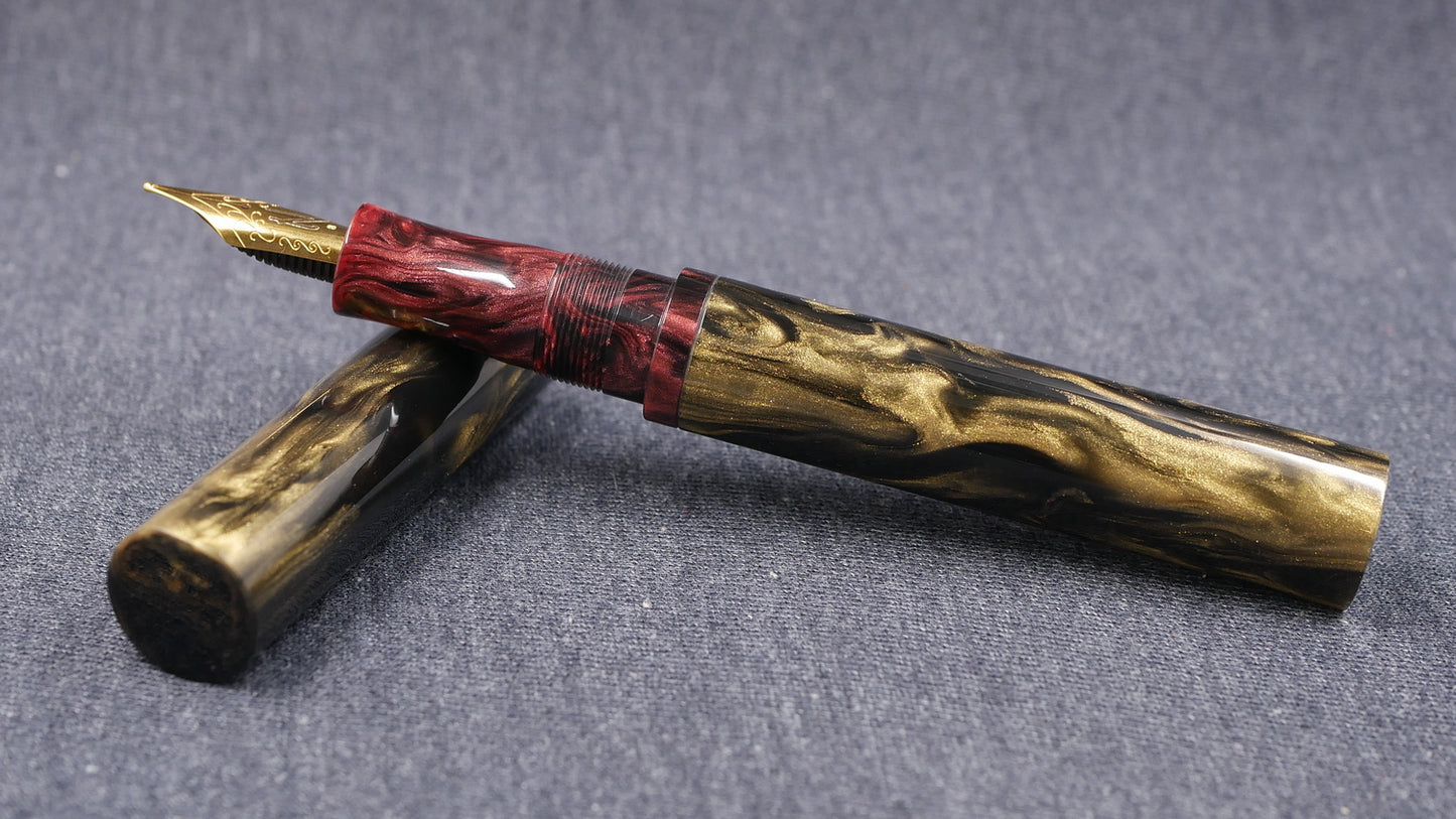 Shinobi - medium - CORRL Black Gold and Red Black resins - Jowo #6