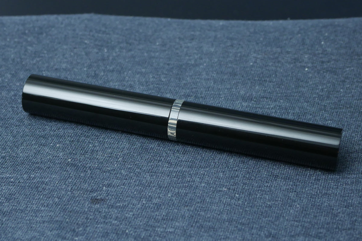 Shinobi - Large - SEM Male and Black ebonite