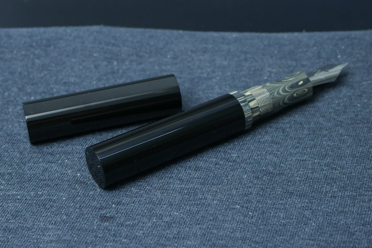Shinobi - Large - SEM Male and Black ebonite