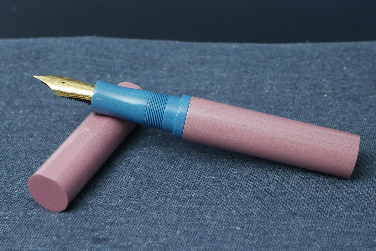 Shinobi - Large - Nikko Pink and Light Blue ebonite