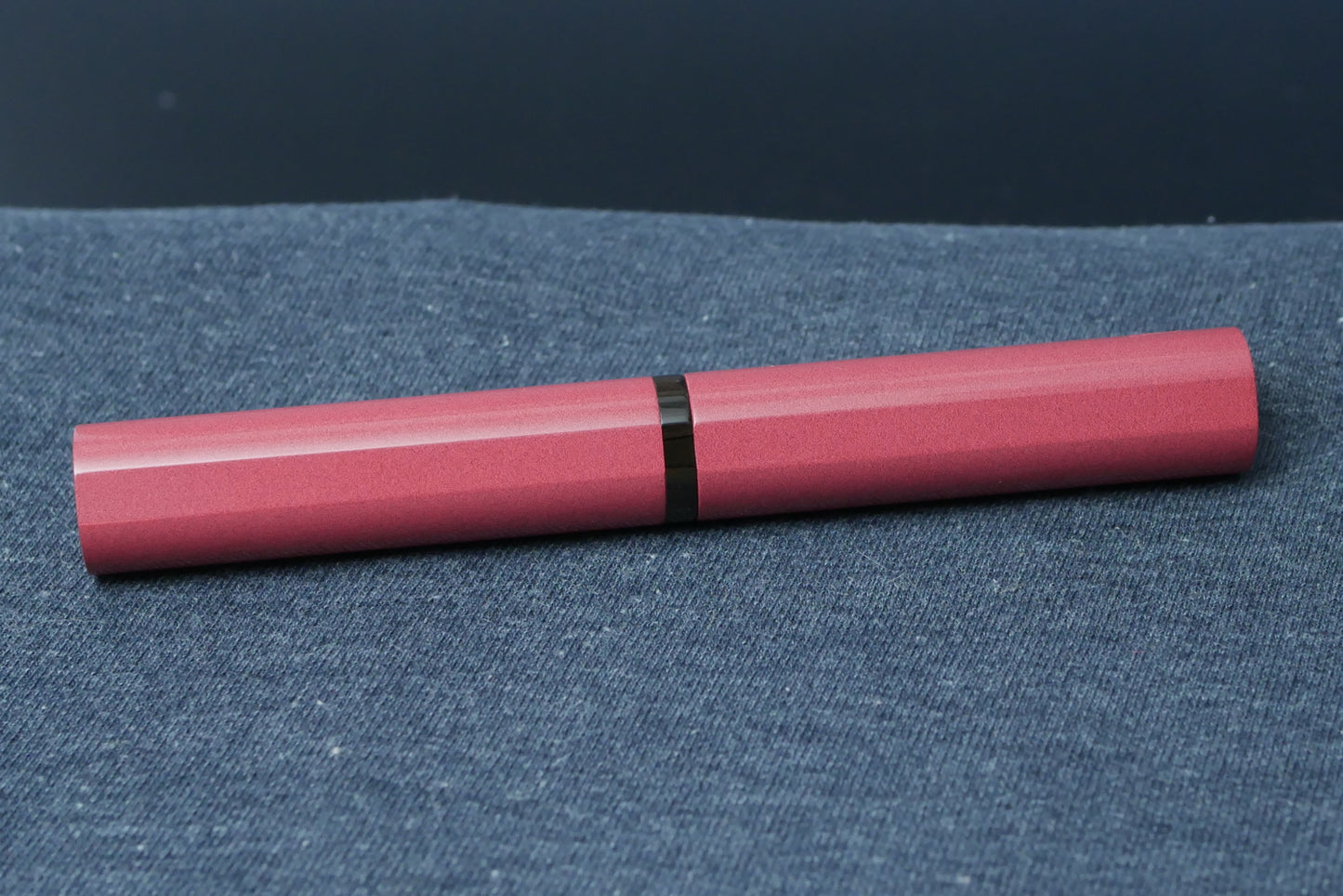 Shinobi - Large - Nikko Red and Dark Red ripple ebonite