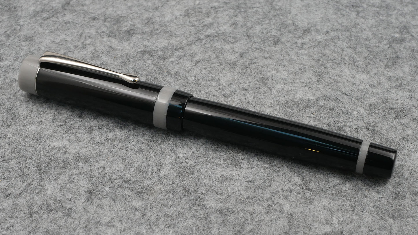 Orville - Black and Gray acrylics - clip - Jowo #6 nib