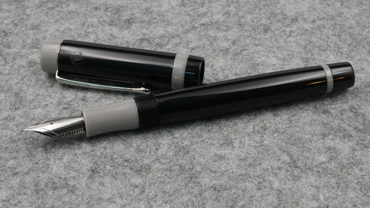 Orville - Black and Gray acrylics - clip - Jowo #6 nib