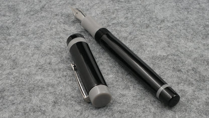 Orville - Black and Gray acrylics - clip - Jowo #6 nib