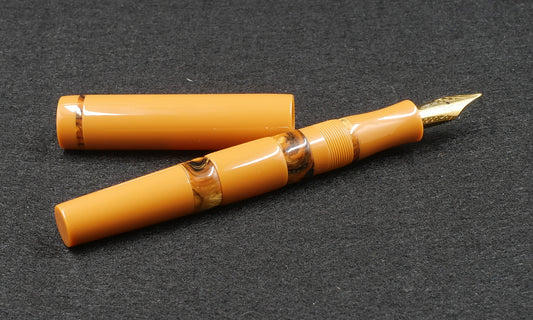 Thompson Orville - Medium - Spicy Mustard acrylic - #6 nib