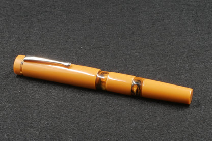 Thompson Orville - Medium - Spicy Mustard acrylic - #6 nib