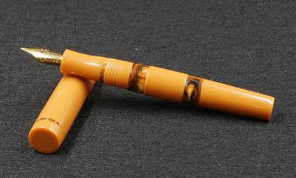 Thompson Orville - Medium - Spicy Mustard acrylic - #6 nib