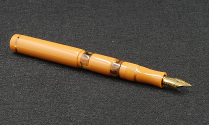 Thompson Orville - Medium - Spicy Mustard acrylic - #6 nib