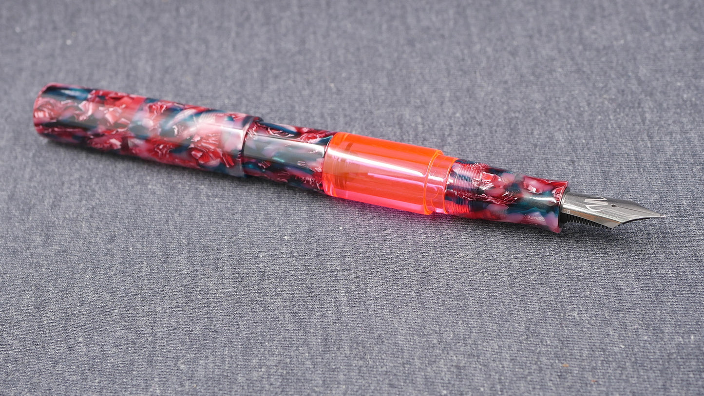 Townsend - Large - Flowery fleck cellulose acetate - syringe filler - #8 and #6 nib