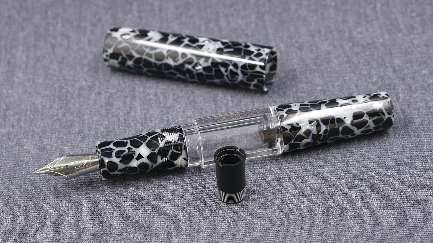 Townsend - Large – Oreo Acetate - syringe filler - #8 and #6 nib