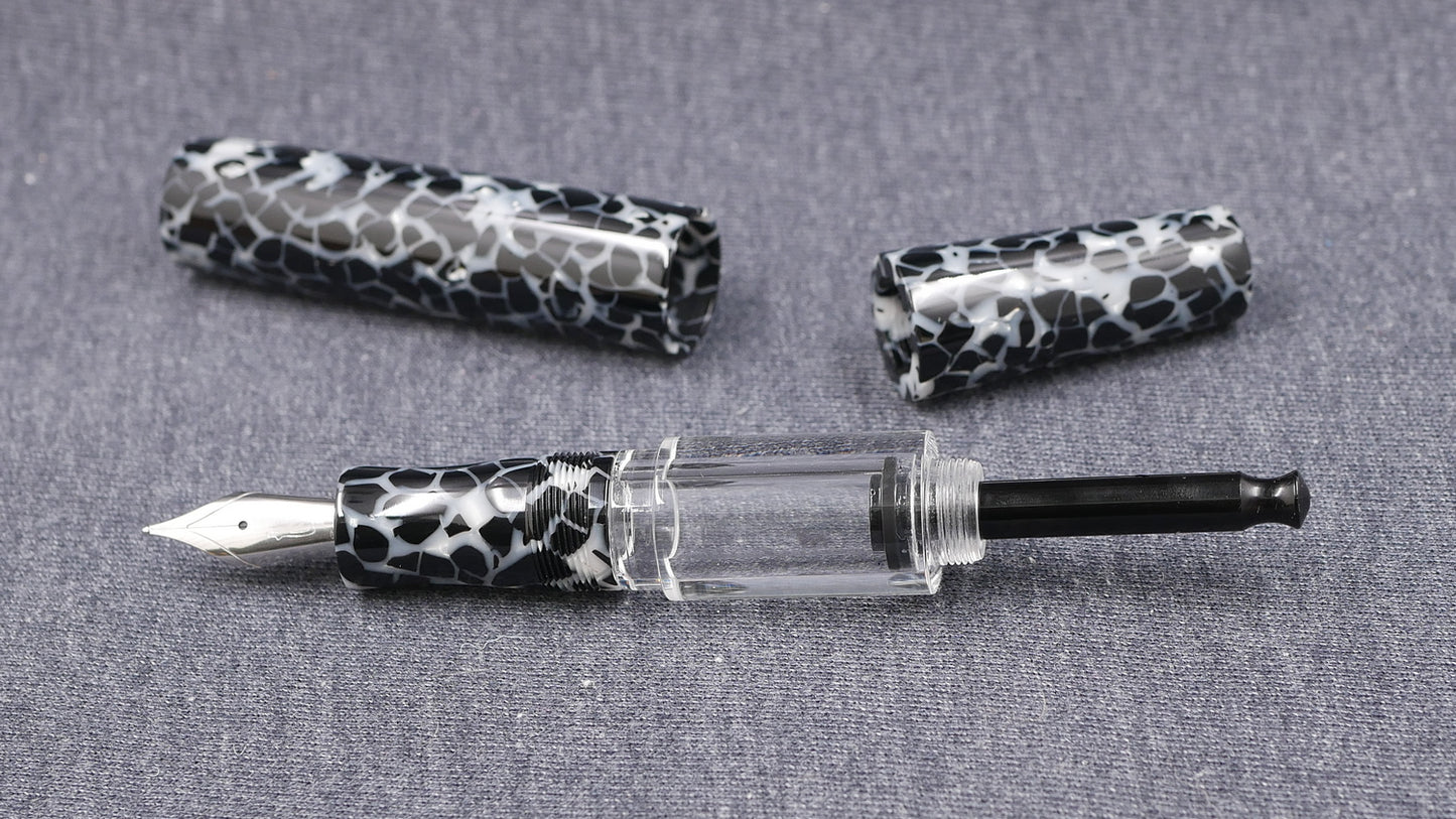 Townsend - Large – Oreo Acetate - syringe filler - #8 and #6 nib
