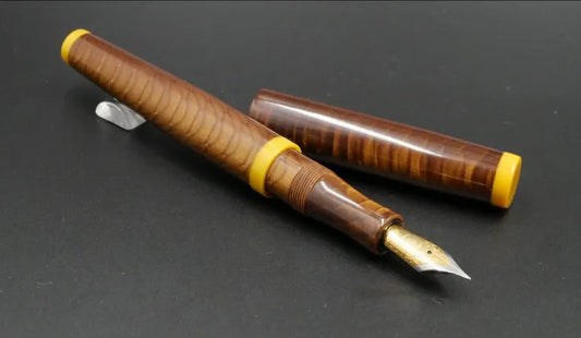 Townsend - Small – Brown lizard Juma and yellow acrylic - #6 nib