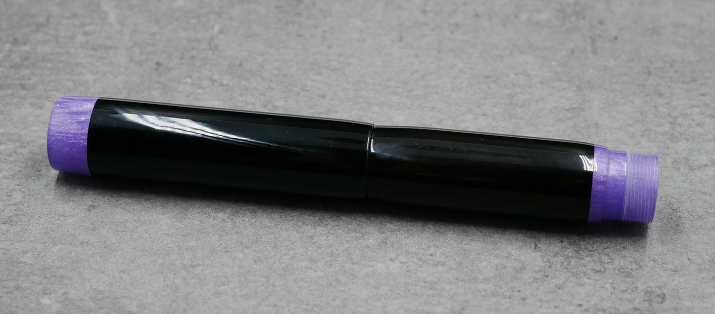 Como - Medium - D Squared purple with black acrylic - #6 nib