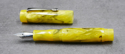 Como - Medium - Corrl Burnt Mustard and Yellow resin - clip - #6 nib