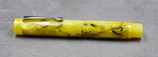 Como - Medium - Corrl Burnt Mustard and Yellow resin - clip - #6 nib